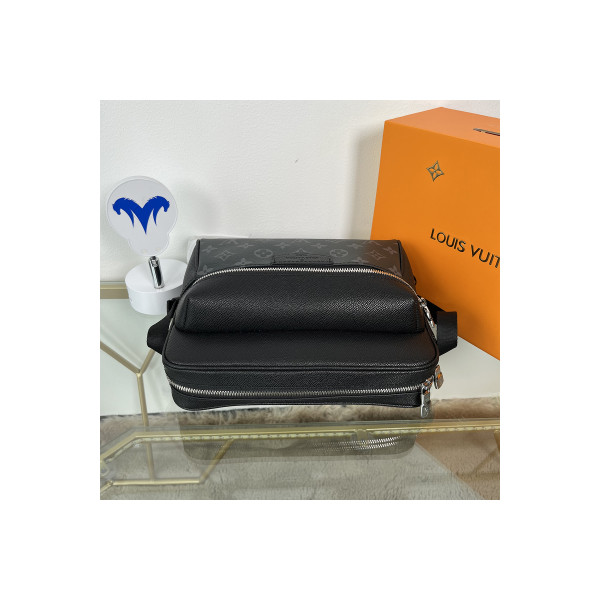 Louis Vuitton, Messenger, Unisex Bag, Black