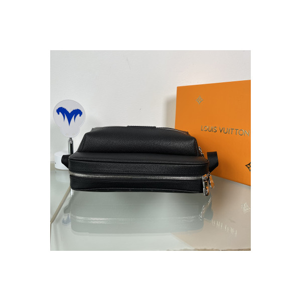 Louis Vuitton, Messenger, Unisex Bag, Black