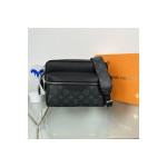 Louis Vuitton, Messenger, Unisex Bag, Black