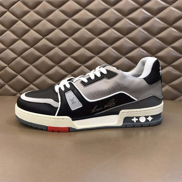 Louis Vuitton, Men's Sneaker, Grey
