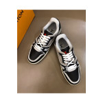 Louis Vuitton, Men's Sneaker, Grey