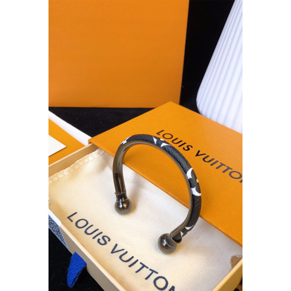 Louis Vuitton, Women's Bracelet, Black