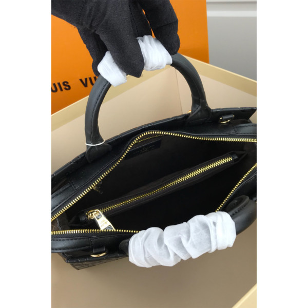 Louis Vuitton, Women's Bag, Black