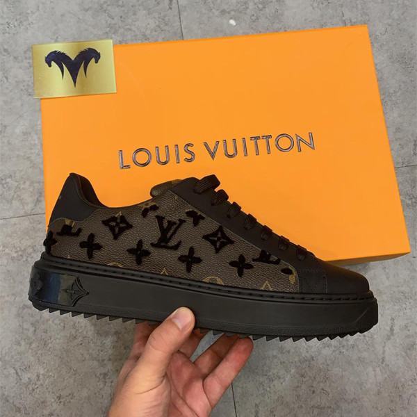 Louis Vuitton, Women's Sneaker, Brown