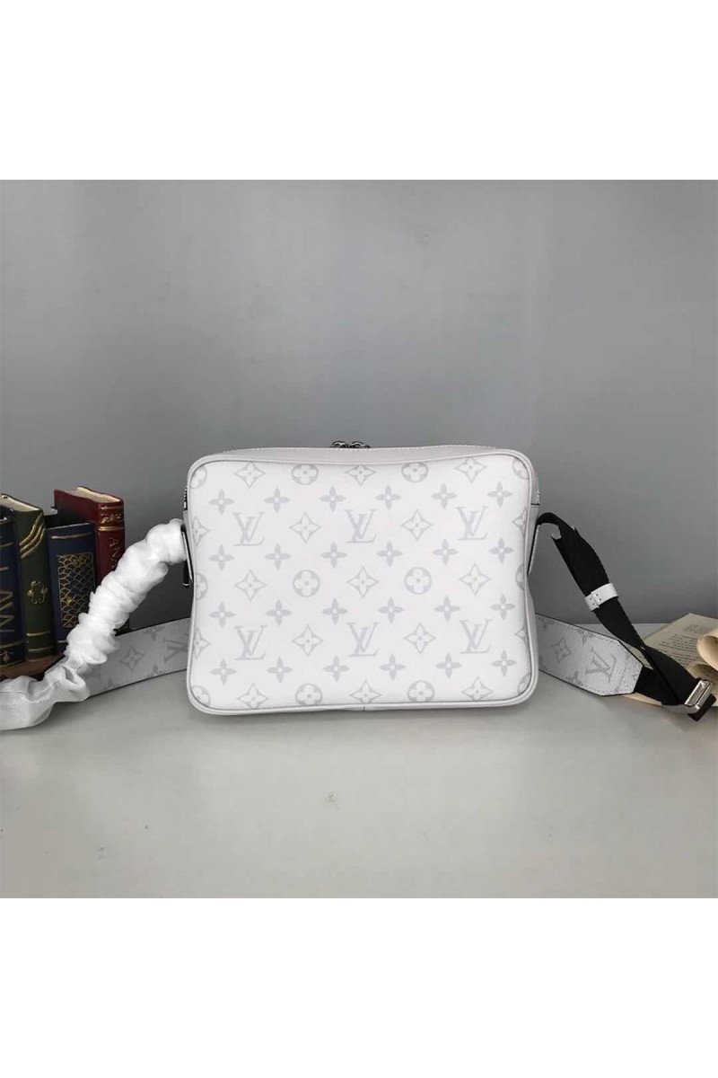 Louis Vuitton, Messenger, Unisex Bag, White