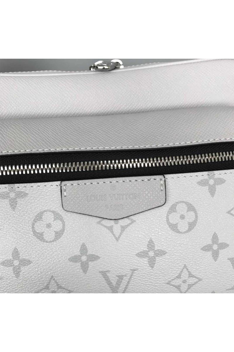 Louis Vuitton, Messenger, Unisex Bag, White