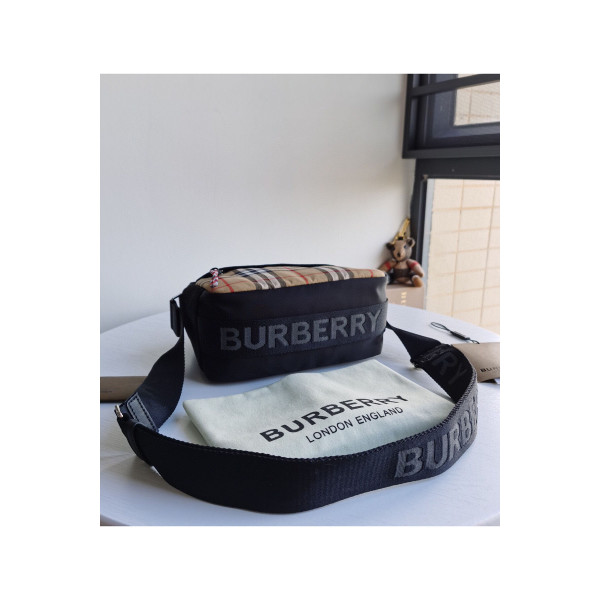 Burberry, Men's Bag, Black