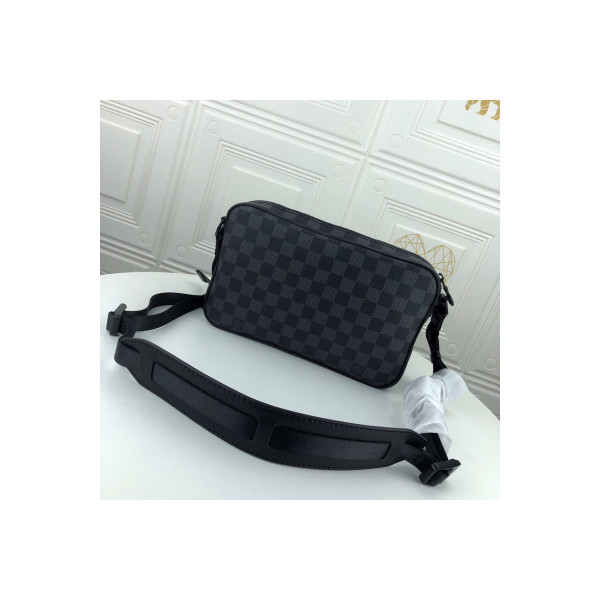 Louis Vuitton, Men's Bag, Black
