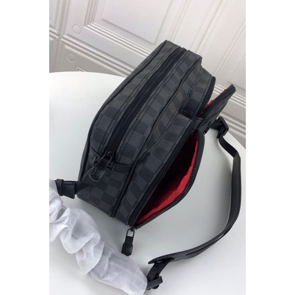 Louis Vuitton, Men's Bag, Black