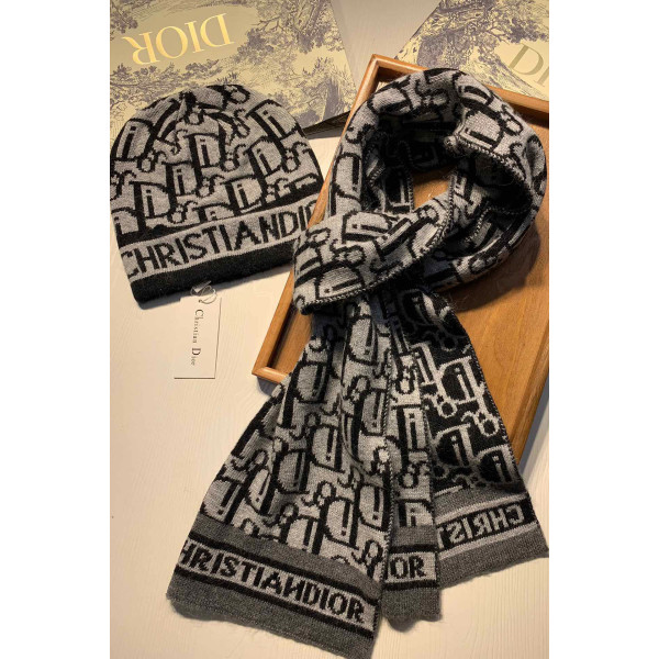 Christian Dior, Women's Scarf Hat Set, Black