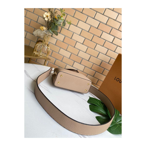 Louis Vuitton, Women's Bag, Beige