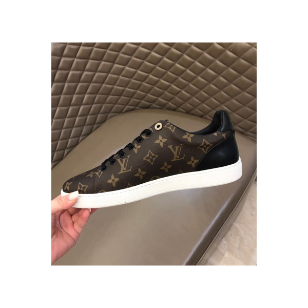 Louis Vuitton, Women's Sneaker, Brown