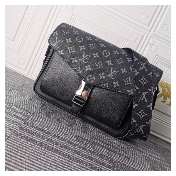 Louis Vuitton, Messenger, Men's Bag, Black