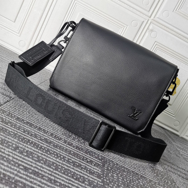 Louis Vuitton, Messenger, Men's Bag, Black