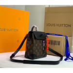 Louis Vuitton, Unisex Bag, Brown