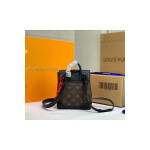 Louis Vuitton, Unisex Bag, Brown