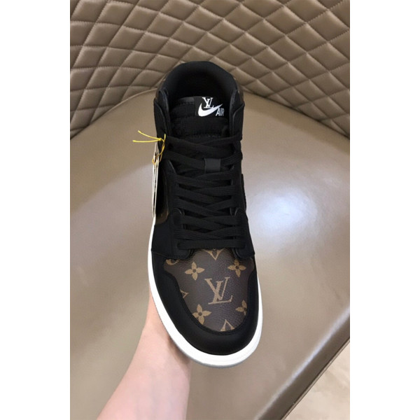 Louis Vuitton x Nike, Men's Sneaker, Brown