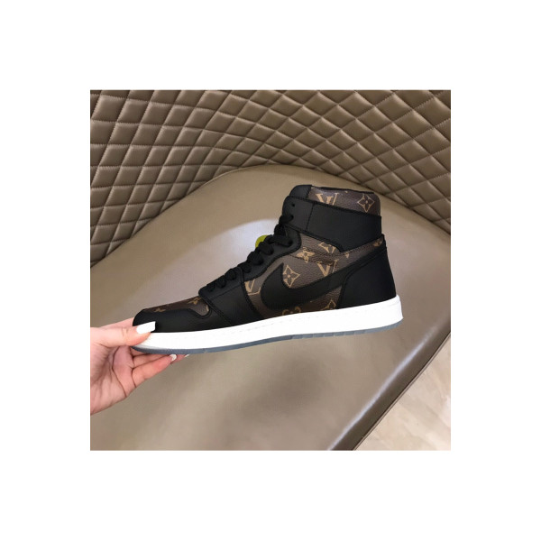 Louis Vuitton x Nike, Men's Sneaker, Brown