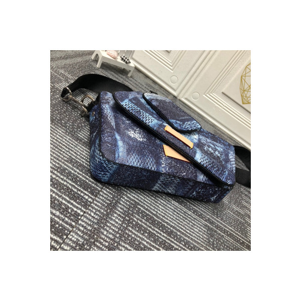 Louis Vuitton, Meesenger, Unisex Bag, Navy