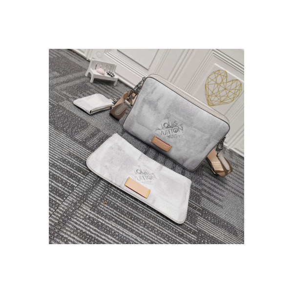Louis Vuitton, Meesenger, Unisex Bag, Grey
