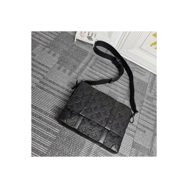 Louis Vuitton, Unisex Bag, Black