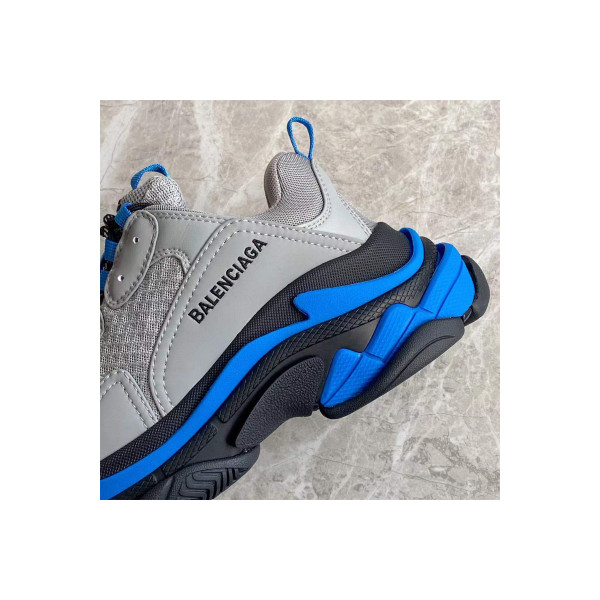 Balenciaga, Triple S, Women's Sneaker, Grey