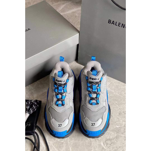 Balenciaga, Triple S, Women's Sneaker, Grey