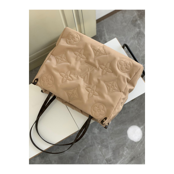 Louis Vuitton, Women's Bag, Beige