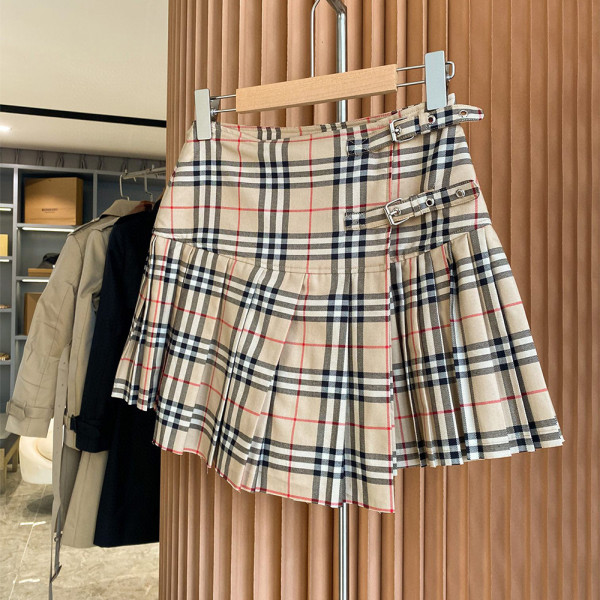 Burberry, Women's Skirt, Camel