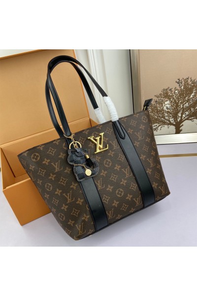 Louis Vuitton, Women's Bag, Brown