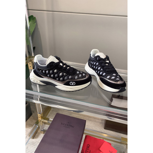 Valentino, Women's Sneaker, Black
